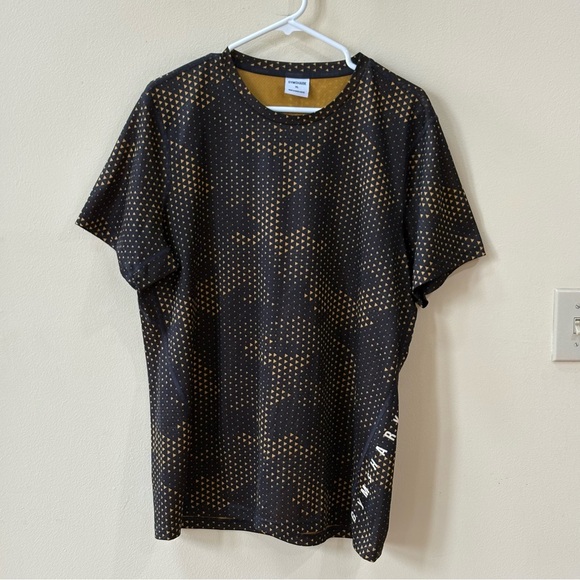 Gymshark SPORT T-SHIRT
Slim Fit - Picture 5 of 9